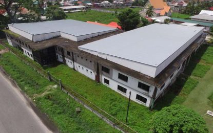 Govt halts $750M repairs on controversial High Street building