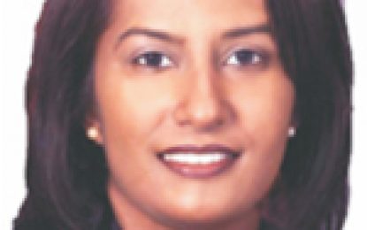 U.S. Border Asylum Seekers Face Trump 90-day Ban to Apply