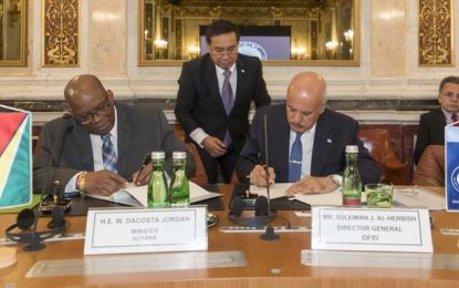 Minister of Finance signs Agreement with OFID