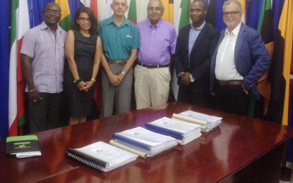 Contracts signed for the design of sanitary landfills in Regions Three, Five and Six