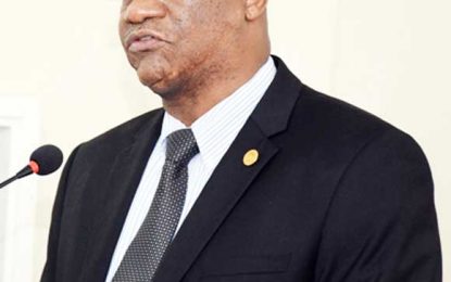 Govt. officers, ExxonMobil discuss natural gas as power source