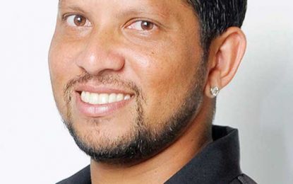 Sarwan bats for Foster as BCB Elections looms