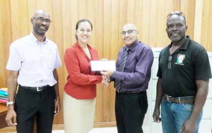 Guyana Olympic Association makes contribution to the Hockey board