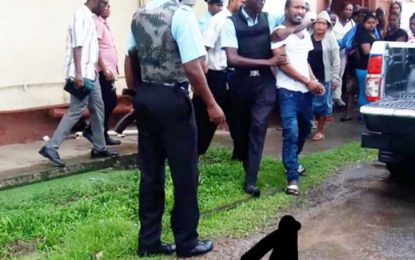 Remand prisoner threatens to kill reporters