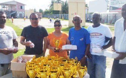 Ramnaresh Sarwan and Fitness 53 Gym donate to RHTY&SC Cricket Outreach
