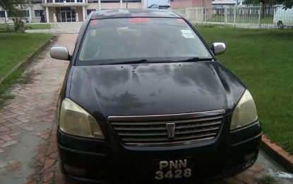 Gunmen rob overseas couple at Kitty seawall – escape with car