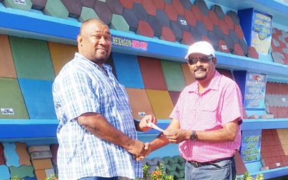 Ministry of the Presidency & KSM Investment contribute to RHTY&SC Christmas Programme