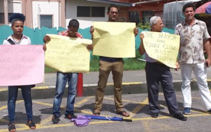 “Nest of vipers in City Hall must be cleaned out”