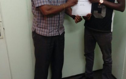 ‘Superman’ Lewis and Keevin Allicock to undergo Boxing training camp in Mexico City  First local boxers to be insured for overseas duties