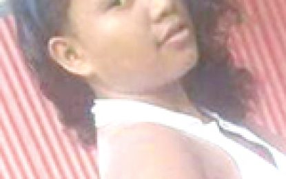 Girl, 17, set alight, spurned ex-boyfriend on the run