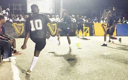 Large turnout defies Popcaan’s presence on penultimate night