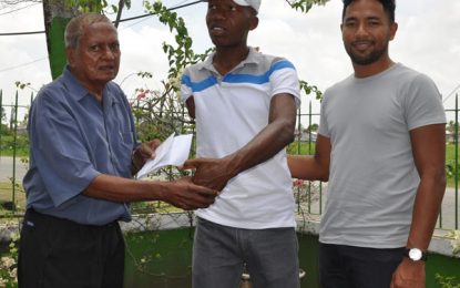 Grant-Stuart receives assistance for UCI C1 Para-Cycling – GCANA, Duckie, Kevin Jeffrey & Andrew King chips in