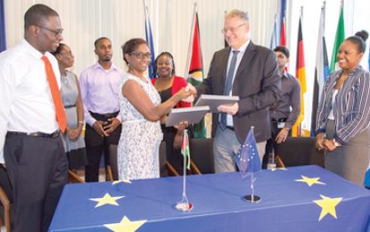 UN$87M grant to improve lives of 3,000 children in state institutions