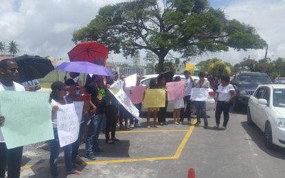 Student’s cultural wear rejection … Amerindian community mounts protest against Mae’s School