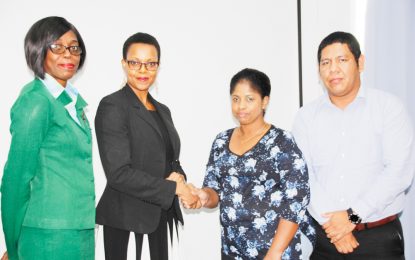 Mae’s apologises to schoolboy, parents