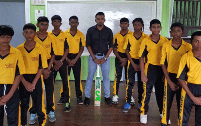 Blairmont U15s receive uniforms from Trophy Stall & Mike’s Floor Covering Inc. of NY