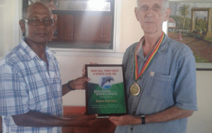 Legendary Guyanese Singer Dave Martin receives RHTY&SC Dolphin Award