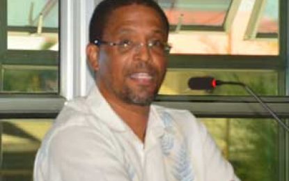 City Dep’t accused of hindering growth of fast food franchise  – Owner opts for court action