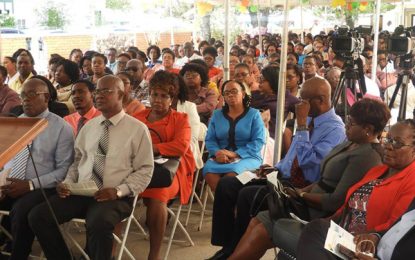 NIS continues to struggle with low returns from investments