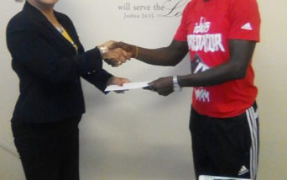 S&L donates to Net Rockers ahead of GT Beer Year end C/ship clash with Blueberry Hill