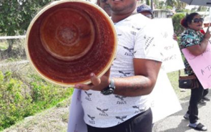 Corentyne residents protest new water rates