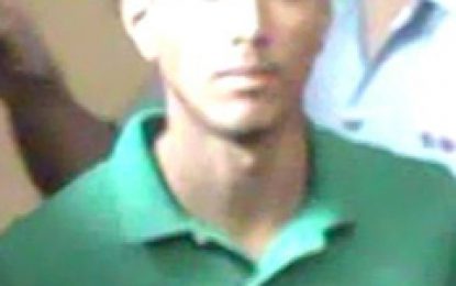 Chef cooks up robbery in cemetery  –	Victims were painting relative’s tomb