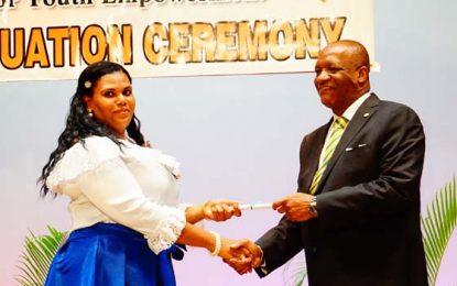 381 BIT graduates ready to enter oil industry, other sectors