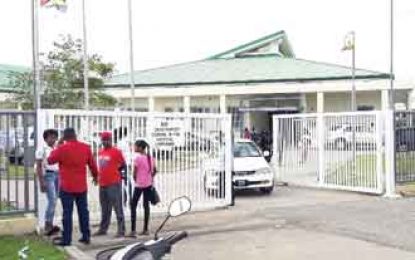 Couple pleads for probe into death of newborn