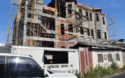 Small contractor questions Govt. selective award of contracts