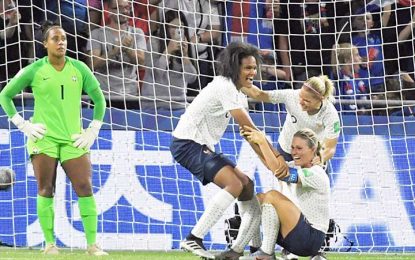 Captain Henry fires France past Brazil, into World Cup quarters