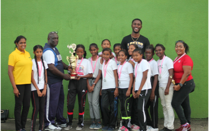 Tuschen overcome Goed Fortuin to win Region 3 female final