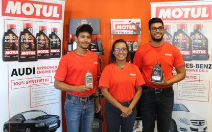 Global brand MOTUL supports Seebarran and Vieira