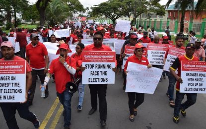 PPP picket for early elections continues at Ministry of the Presidency