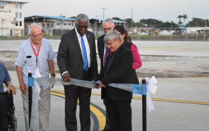 Ogle Airport commissions $70m taxiway
