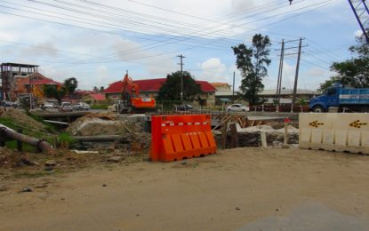Sheriff-Mandela road expansion project resumes