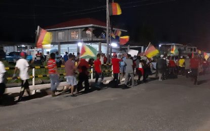 Man shot dead during protests, rioting – Cops, women and children injured, vehicles damaged