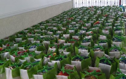 MYO distributes another 400 food hampers