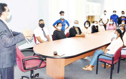 AG warns staff of Deeds Registry against corruption