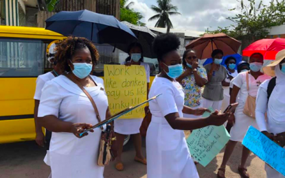 Linden nurses protest for COVID-19 risk allowance, other issues