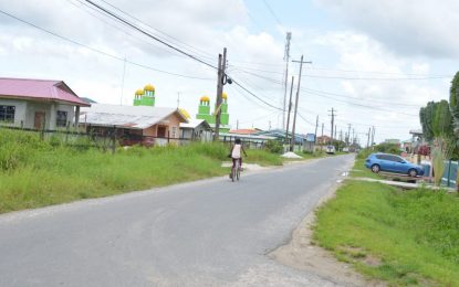 Man who starts fight ends with broken shin bone
