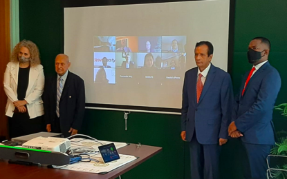 Demerara Banks gets US$7M line of credit from IDB for small businesses