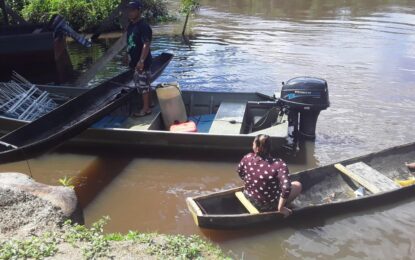TV station crew rescues mom, 2 children after canoe mishap in the Pomeroon River