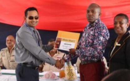 Ex-cops to lead defense on Jan. 8