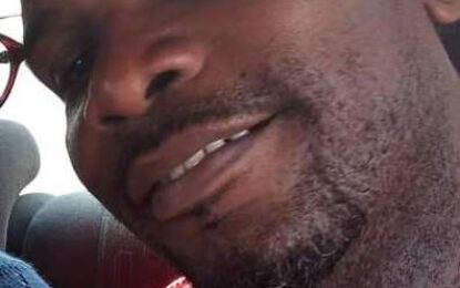 Region 6 officer threatens wife with knives in front of police