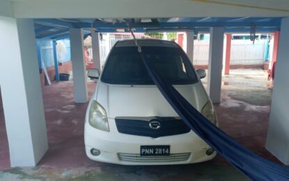 Passengers hijack taxi at ‘Policeman Corner’