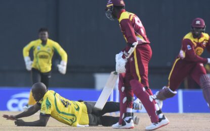 Jamaica Scorpions beat Leeward Hurricanes by 6 runs on DLS method