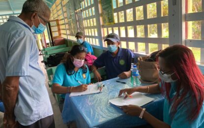 Flood affected Pomeroon farmers get Govt. support