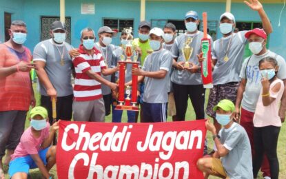 Lusignan East overcome Rising Star