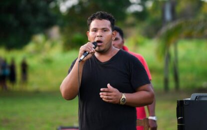 Logger killed by falling tree