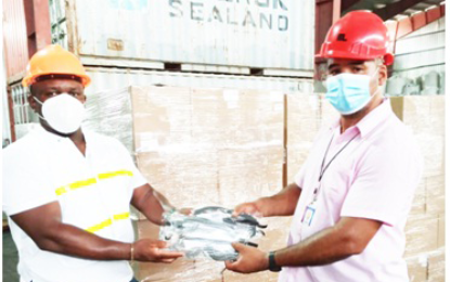 Giftland donates $2.4M in goggles to CDC